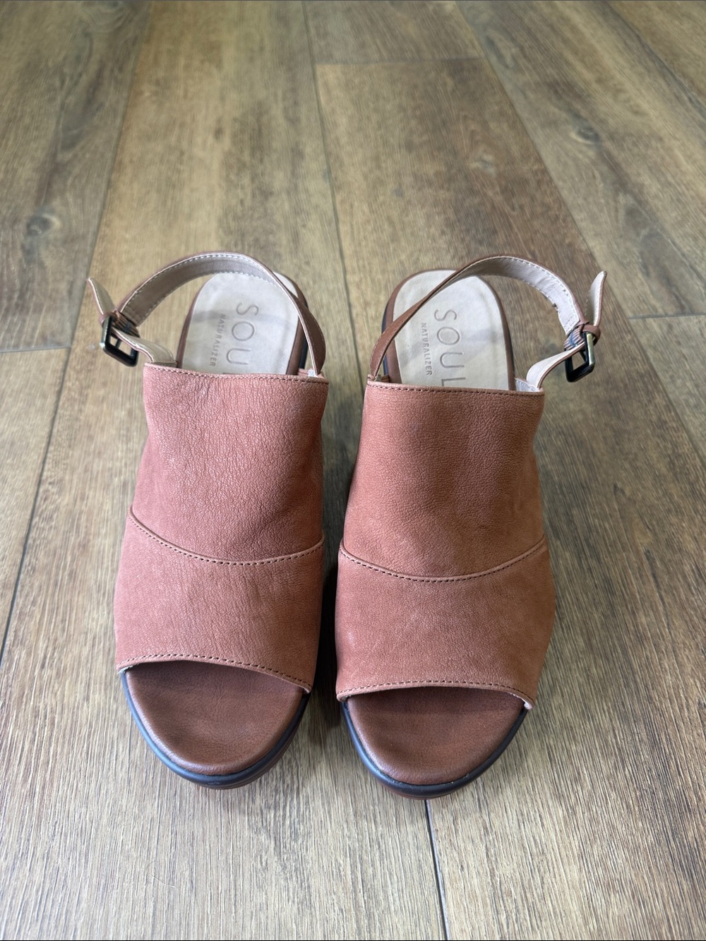 SOUL Naturalizer Women's Open-Toe Slingback Sandals in Rust. Size 9.5